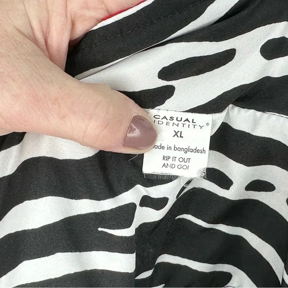 Casual Identity XL red + black/white zebra print reversible‎ quilted vest - Picture 10 of 11